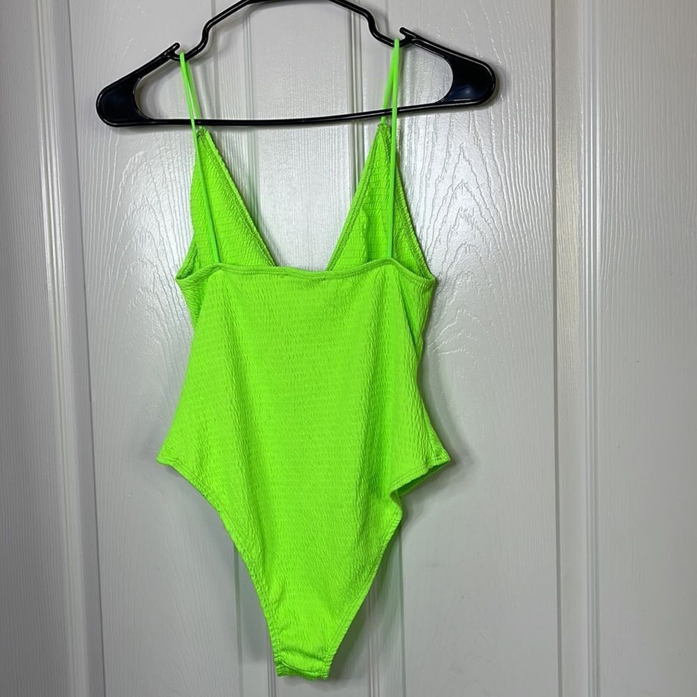 PrettyLittleThing Neon Green One Piece Swimsuit - Picture 4 of 4